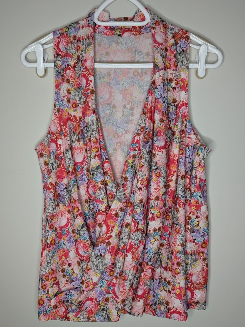 Lululemon Rollin’ with my Om’ies Tank Pink Floral Crossover Sleeveless Size 8